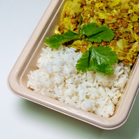 Caril de lentilhas com couve, coentros e arroz basmati