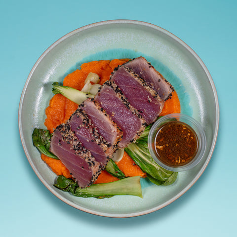 Who the f*ck is Rebeca? Tataki de atum, batata doce, pak choi e wasabi